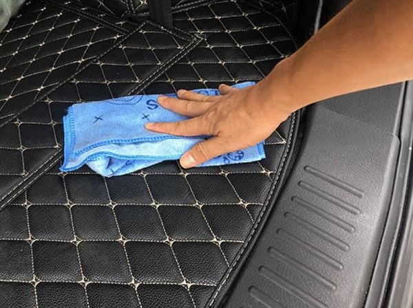 VỆ SINH NỘI THẤT XE Ô TÔ