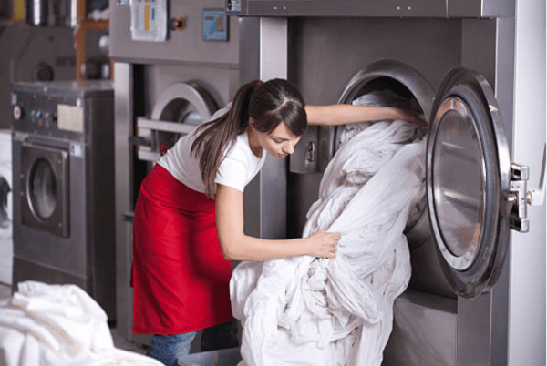 Giặt rèm – màn cửa chuẩn bị đón Tết Tân Sửu – Vệ sinh Năm Sao