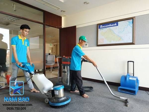Tại Sao Công Ty Vệ Sinh Công Nghiệp Năm Sao Được Khách Hàng Tin Dùng