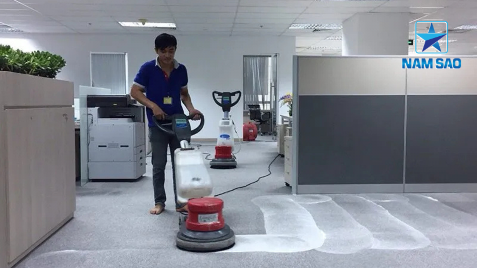Dịch vụ vệ sinh công nghiệp uy tín từ Năm Sao