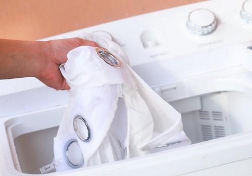 Một số lưu ý bạn cần biết khi giặt rèm cửa-màn cửa