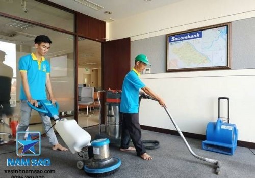 Tại Sao Công Ty Vệ Sinh Công Nghiệp Năm Sao Được Khách Hàng Tin Dùng